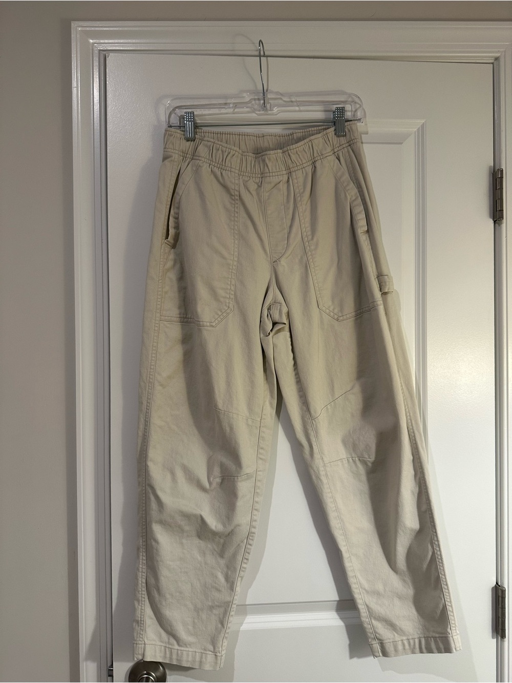 Old Navy Women’s White Barrel Cargo Pants Small